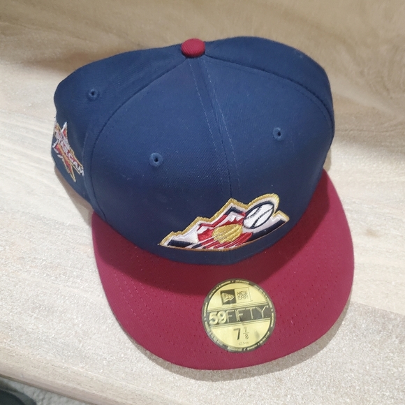 New Era 59 Fifty Nwt 7 7/8 . Fitted Hat. Colorado Rockies. Mlb Limited Edition